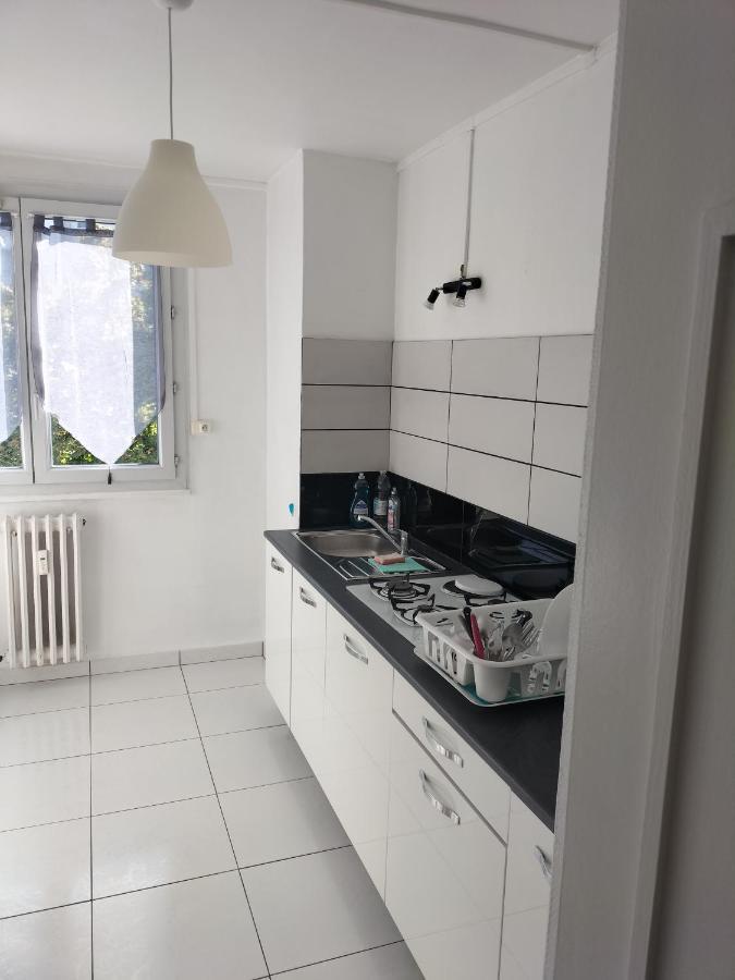 Joli Appartement Proche Metro Лион Экстерьер фото