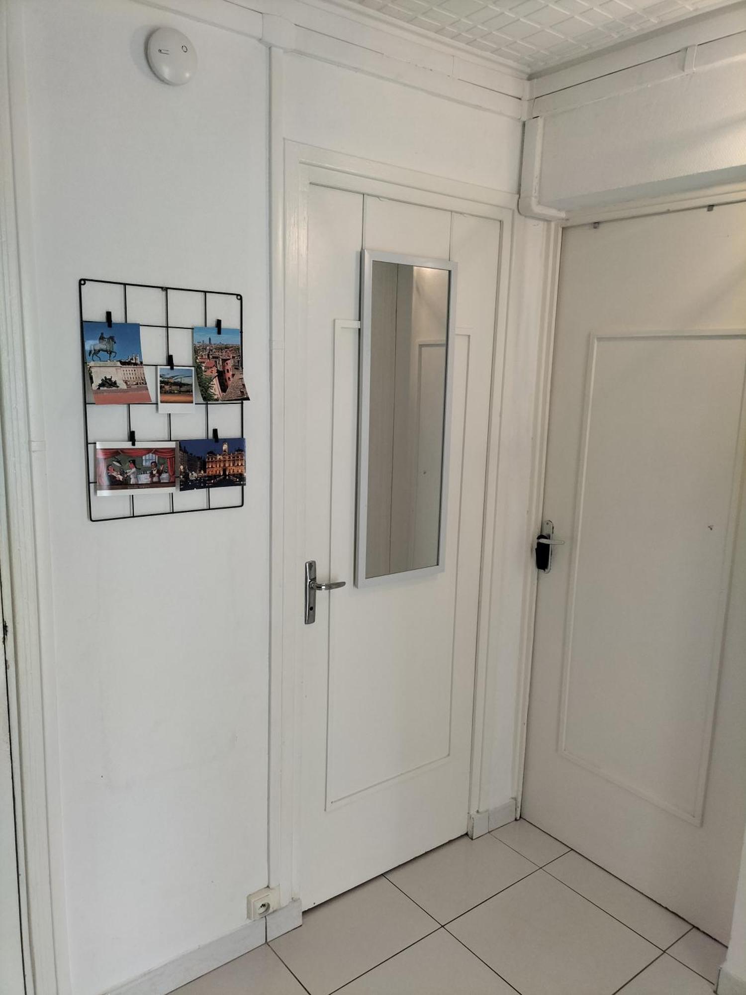 Joli Appartement Proche Metro Лион Экстерьер фото